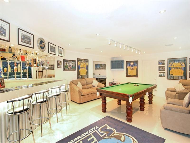 1 Oceanside Close, Bateau Bay NSW 2261