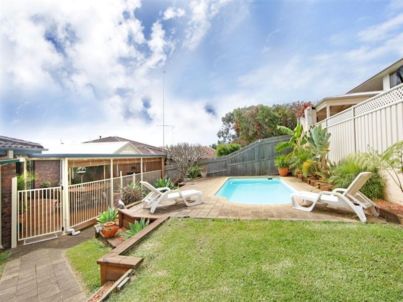 22 Curzon Avenue, Bateau Bay NSW 2261