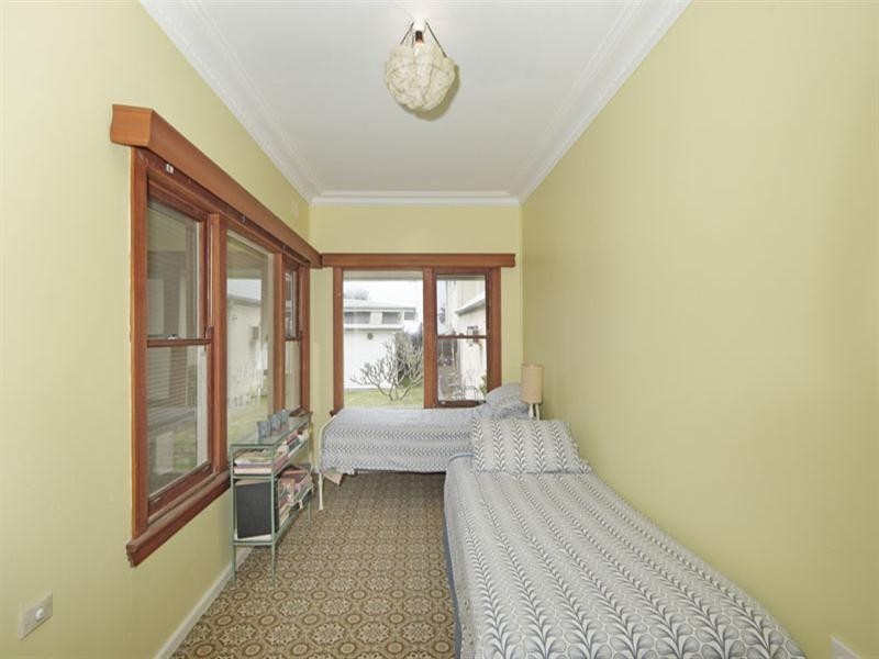 32 Harbour Street, Bateau Bay NSW 2261