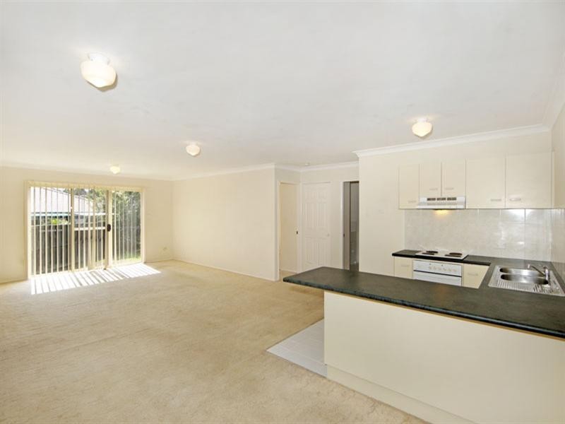 1/20 Aurora Place, Bateau Bay NSW 2261