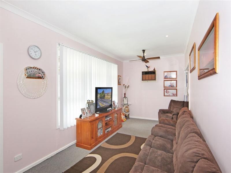 11 Oxley Road, Killarney Vale NSW 2261