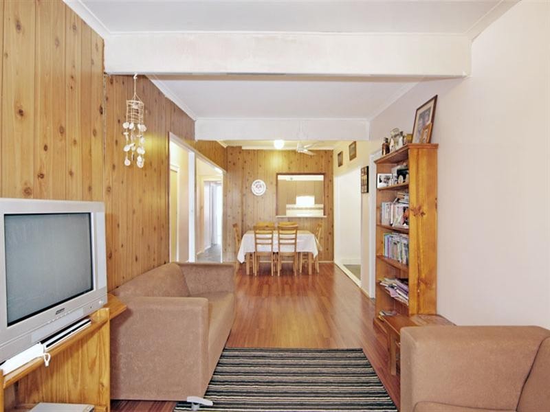 11 Oxley Road, Killarney Vale NSW 2261