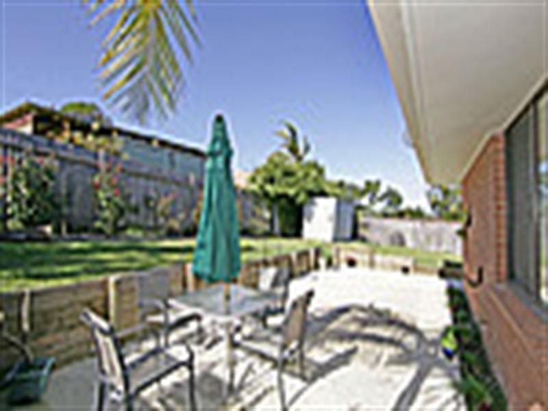 10 Waite Street, Bateau Bay NSW 2261