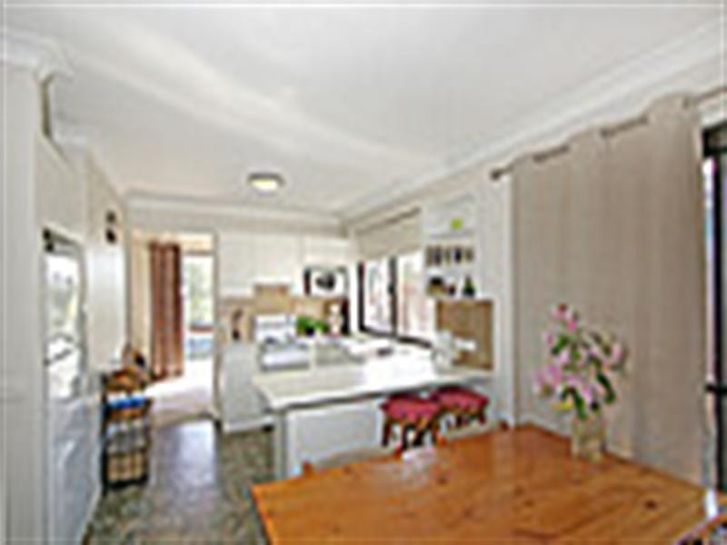 10 Waite Street, Bateau Bay NSW 2261