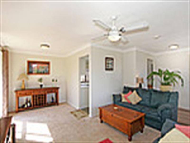 10 Waite Street, Bateau Bay NSW 2261