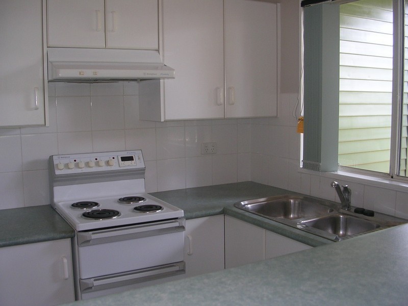 10 Guyagal Street, Bateau Bay NSW 2261