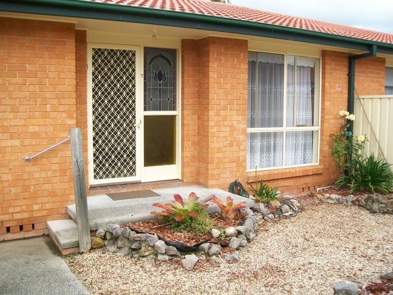 7/21-29 Lancaster Parade, Bateau Bay NSW 2261