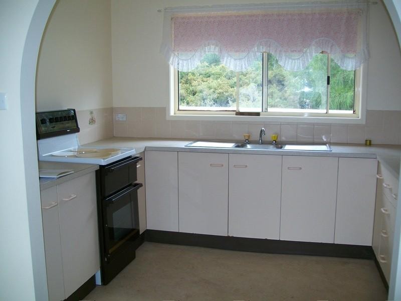 7/21-29 Lancaster Parade, Bateau Bay NSW 2261