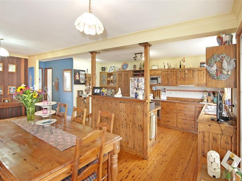 5 Mossman Avenue, Bateau Bay NSW 2261