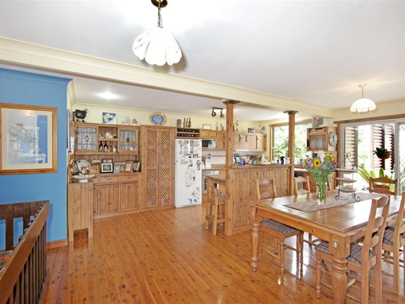 5 Mossman Avenue, Bateau Bay NSW 2261