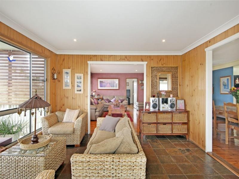 5 Mossman Avenue, Bateau Bay NSW 2261