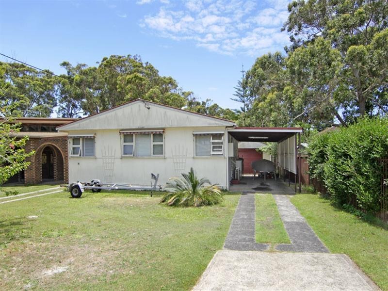 14 Moronga Street, Bateau Bay NSW 2261