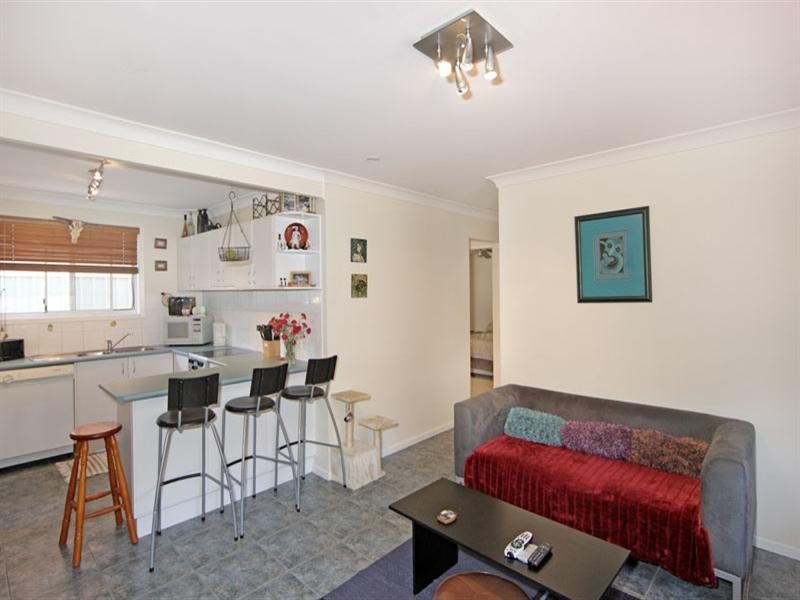 1/3 Pheasant Avenue, Bateau Bay NSW 2261