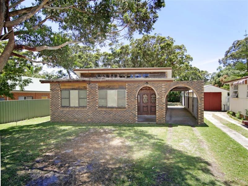 12 Moronga Street, Bateau Bay NSW 2261