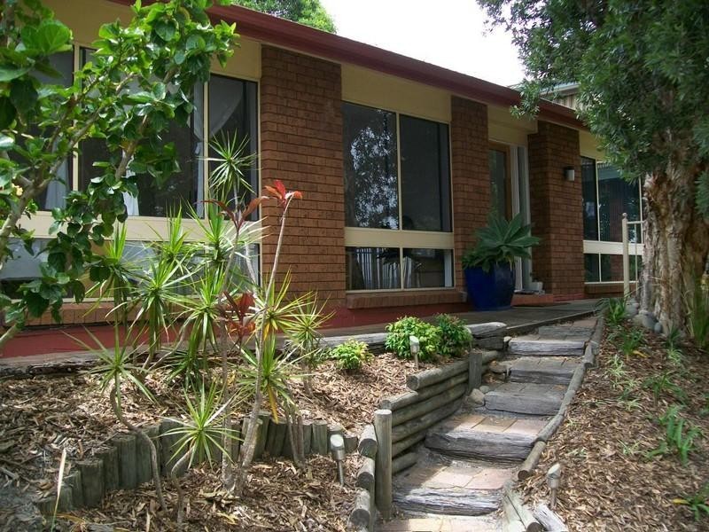 32 Masefield Avenue, Bateau Bay NSW 2261