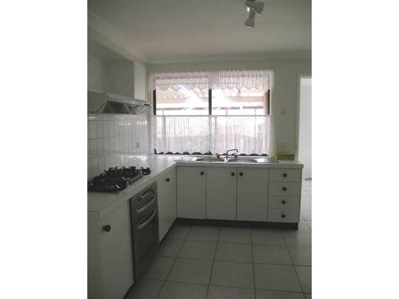 3 Lincoln Close, Bateau Bay NSW 2261