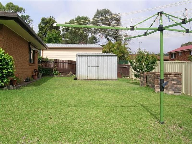 3 Lincoln Close, Bateau Bay NSW 2261