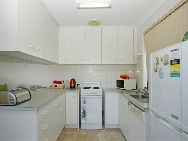 23 Shakespeare Avenue, Bateau Bay NSW 2261