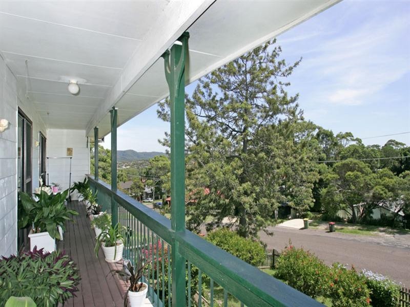 23 Shakespeare Avenue, Bateau Bay NSW 2261