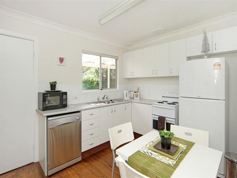 19 Rushby Street, Bateau Bay NSW 2261