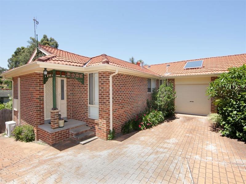 1/10 Jacaranda Avenue, Glenning Valley NSW 2261