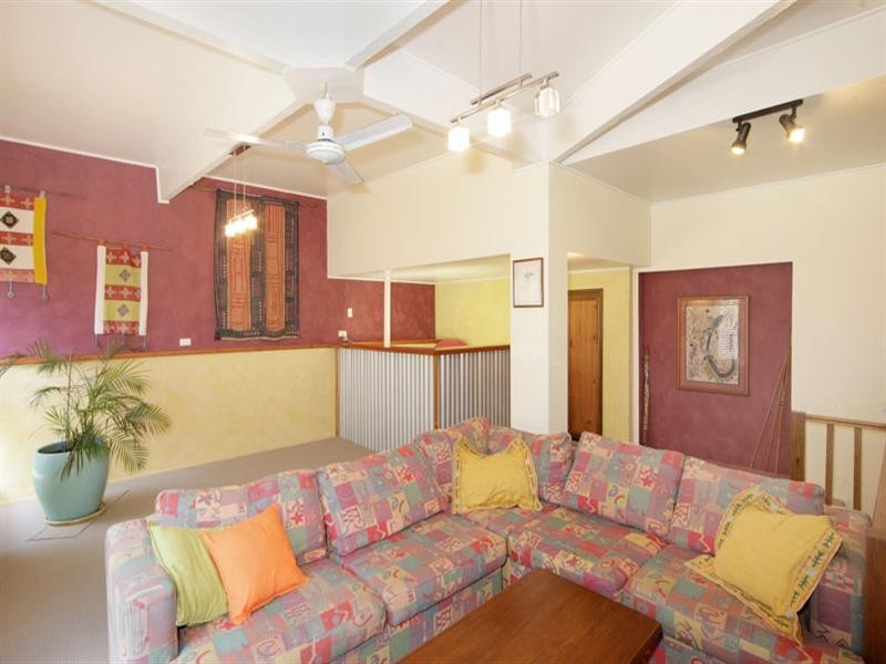 18 Mossman Avenue, Bateau Bay NSW 2261