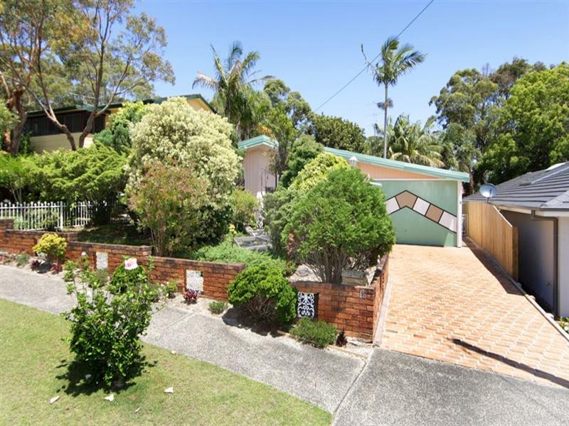 9 Keats Avenue, Bateau Bay NSW 2261