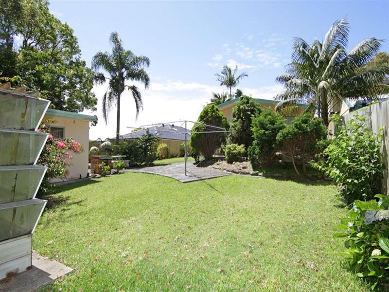 9 Keats Avenue, Bateau Bay NSW 2261
