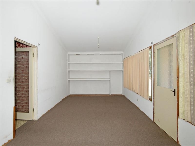 9 Keats Avenue, Bateau Bay NSW 2261