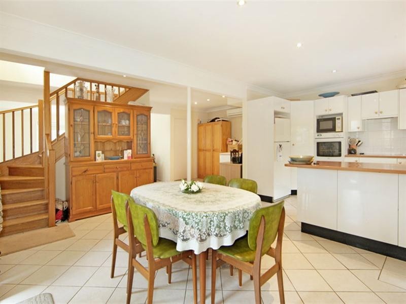 15 Rickard Street, Bateau Bay NSW 2261