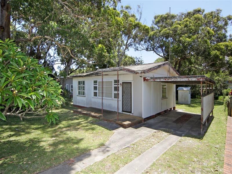 47 Bateau Bay Road, Bateau Bay NSW 2261