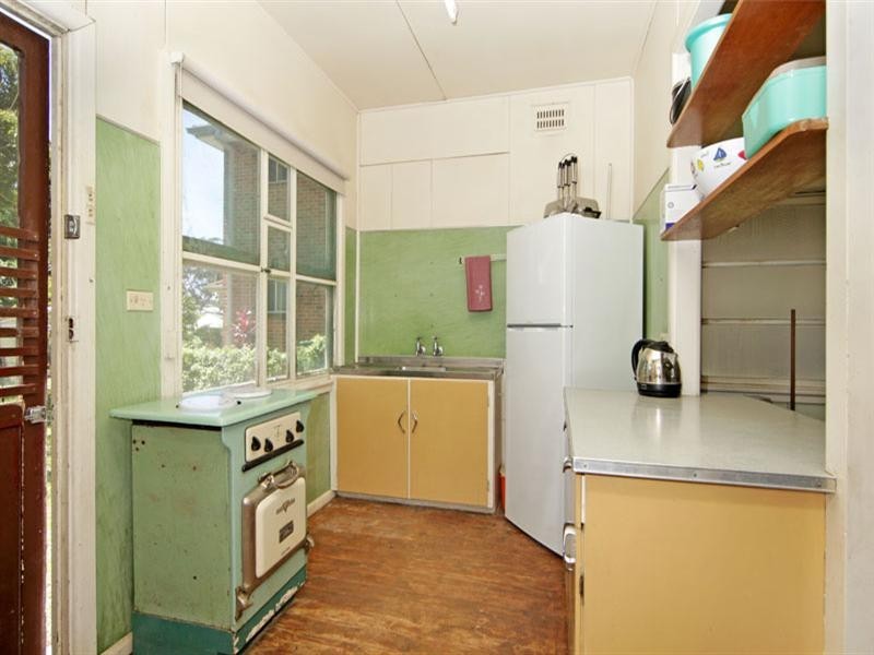 47 Bateau Bay Road, Bateau Bay NSW 2261