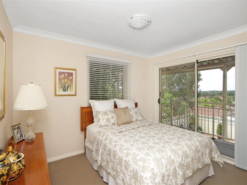 52 Promenade Avenue, Bateau Bay NSW 2261