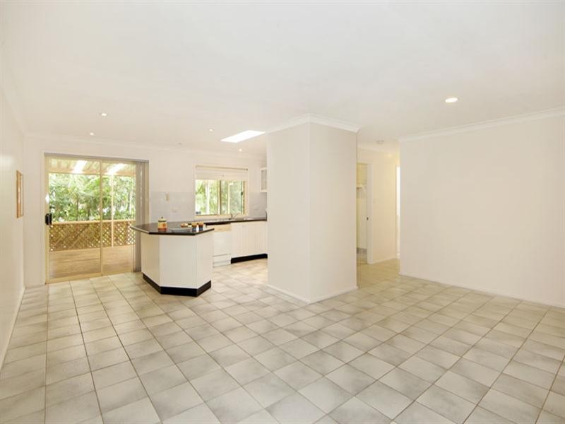 41 Keats Avenue, Bateau Bay NSW 2261