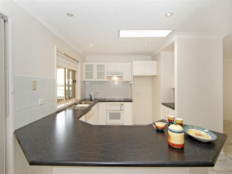 41 Keats Avenue, Bateau Bay NSW 2261