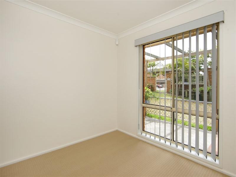 41 Keats Avenue, Bateau Bay NSW 2261