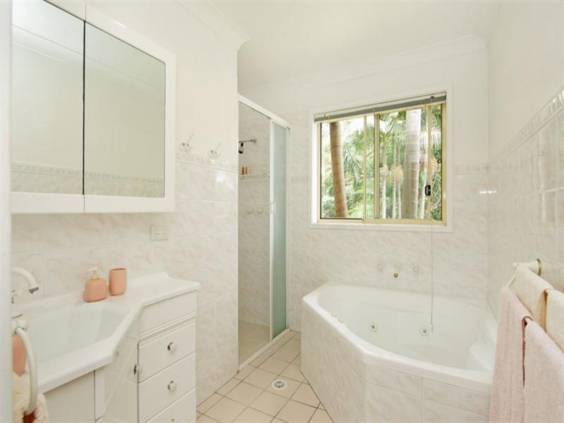 41 Keats Avenue, Bateau Bay NSW 2261