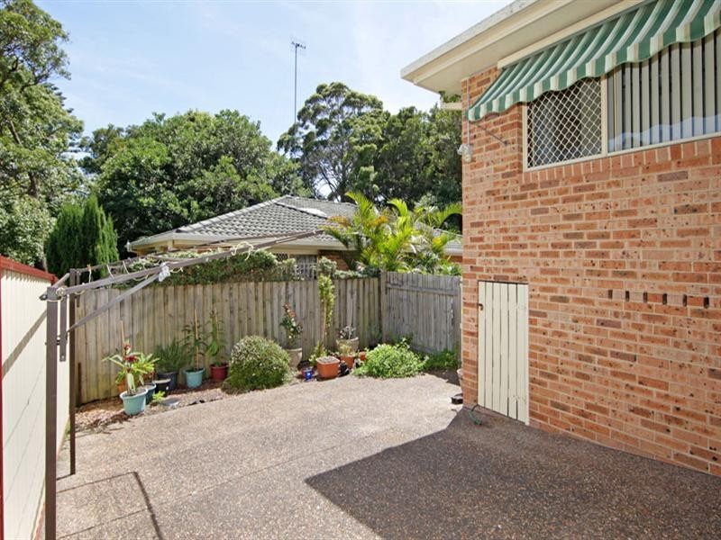 2/24 Anzac Parade, Bateau Bay NSW 2261