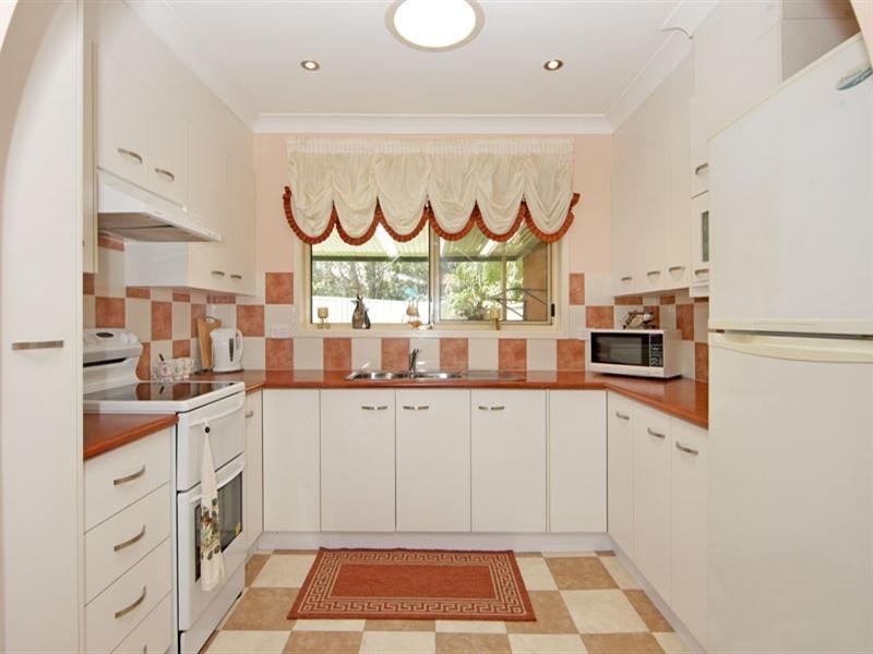 1/21 Lancaster Parade, Bateau Bay NSW 2261