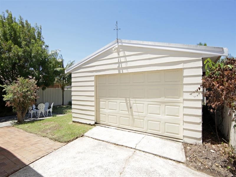 49 Sierra Avenue, Bateau Bay NSW 2261