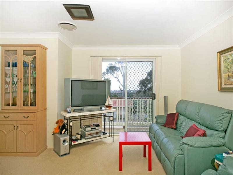 10 Mermaid Drive, Bateau Bay NSW 2261