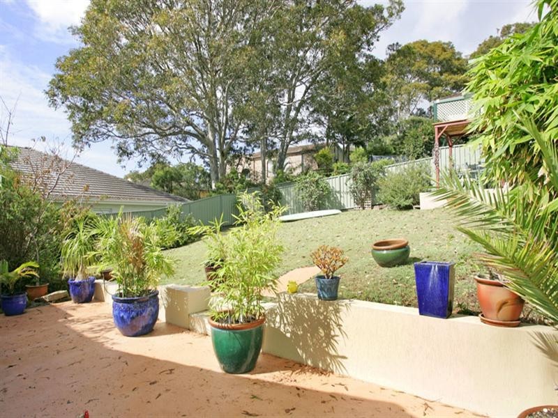 10 Mermaid Drive, Bateau Bay NSW 2261