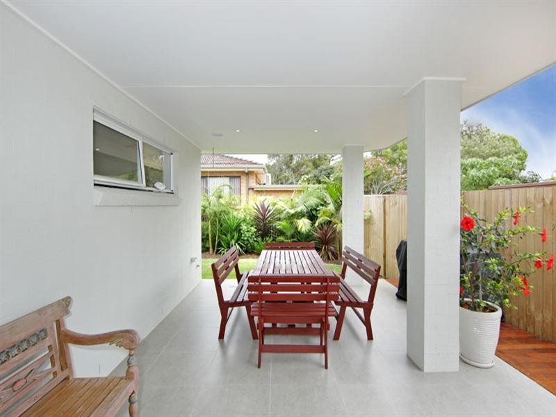 5 Bateau Bay Road, Bateau Bay NSW 2261