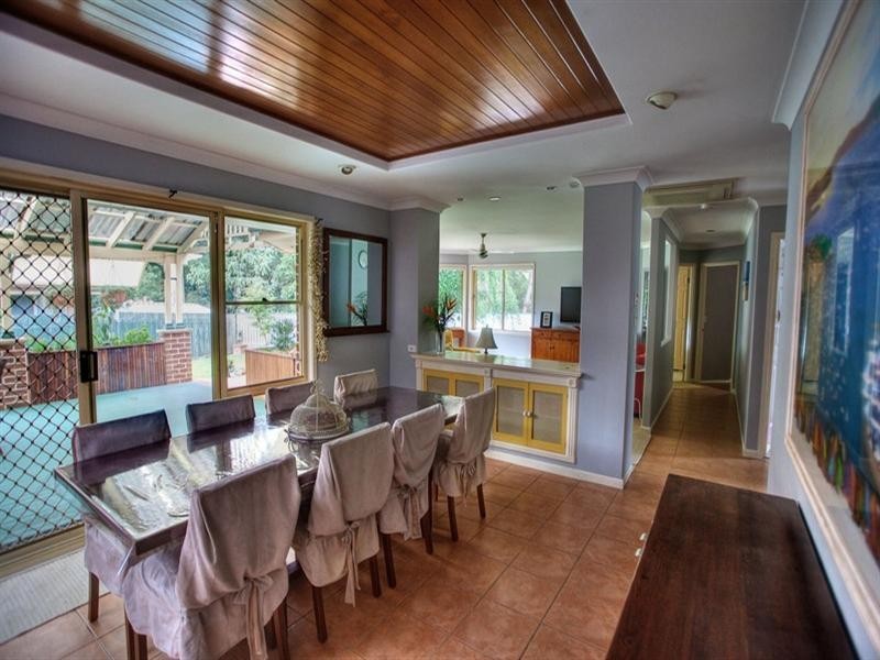 4 Rainbow Close, Lisarow NSW 2250