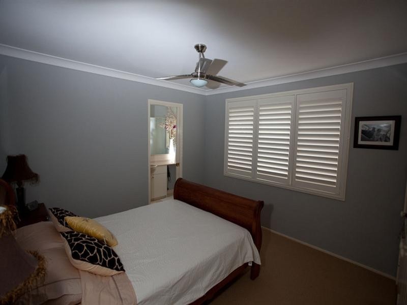 4 Rainbow Close, Lisarow NSW 2250