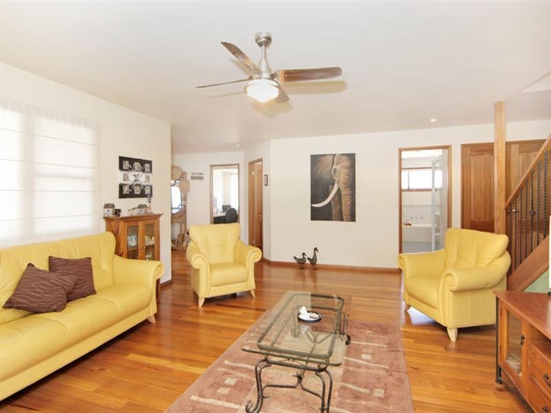 3 Lakin Street, Bateau Bay NSW 2261