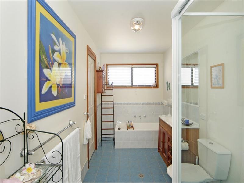 3 Lakin Street, Bateau Bay NSW 2261