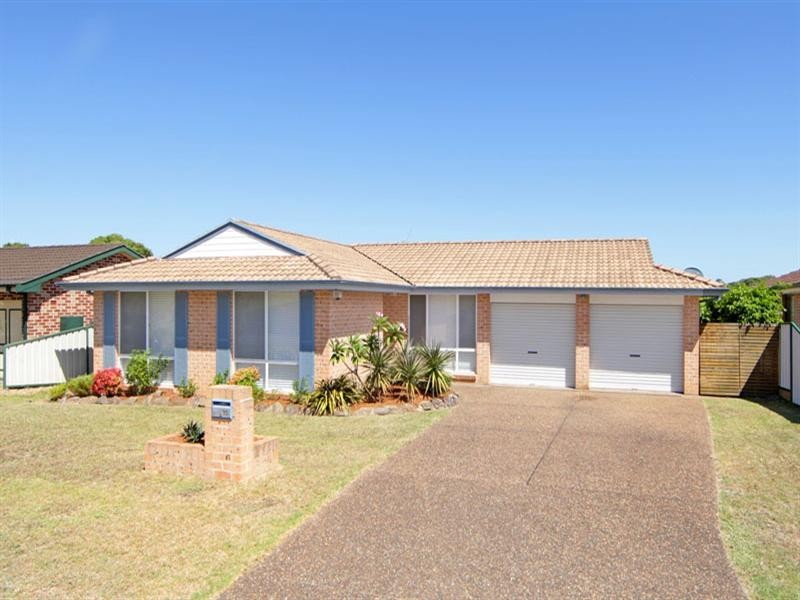 35 Lancaster Parade, Bateau Bay NSW 2261