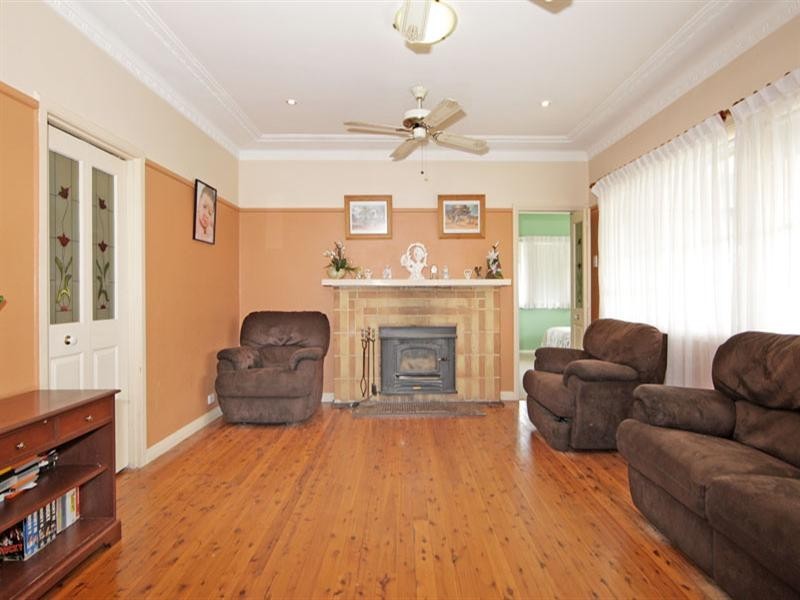 37 Pacific Street, Long Jetty NSW 2261