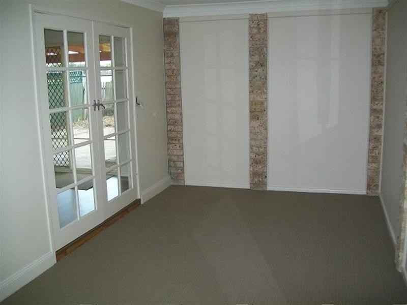 30 Rotherham Street, Bateau Bay NSW 2261